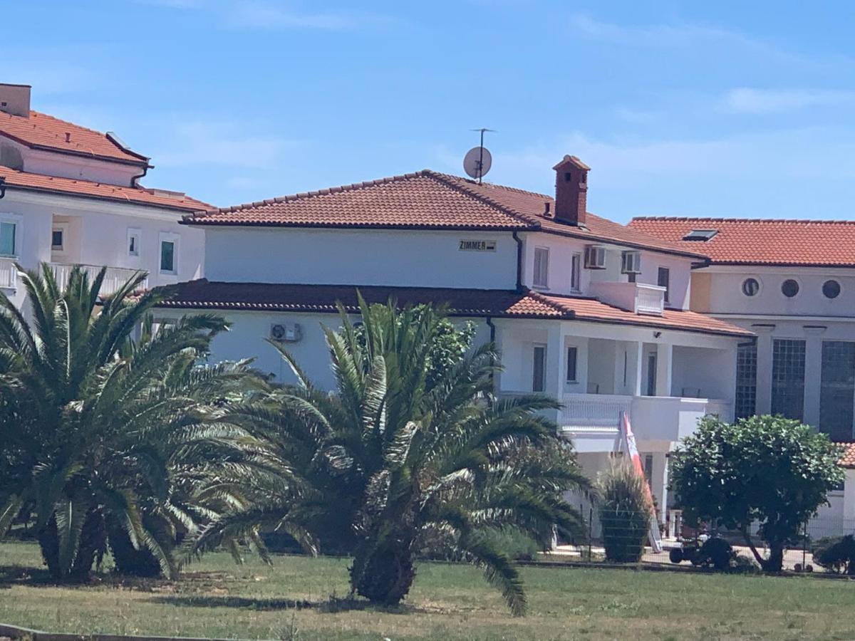Villa Osipovica メドゥリン エクステリア 写真